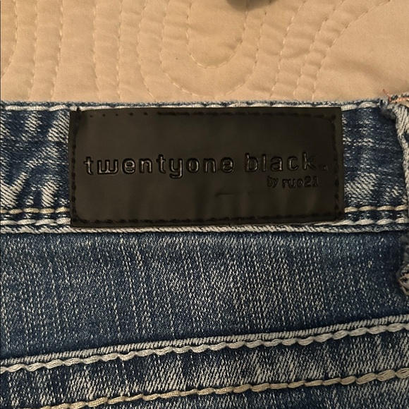 Twentyone Black by Rue21 Light Blue Distressed Boot Cut Jeans Size 9/10 - Picture 5 of 9